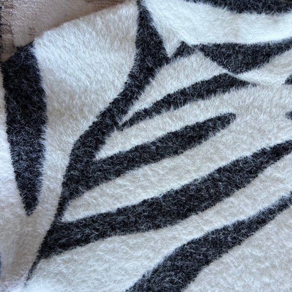 BARDOT Mini Dress - Picture 4 of 13